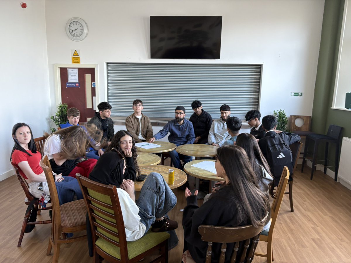 MHCC Positive Voices (@mhcc_pvoices) on Twitter photo Year10 Youthworks attended the community connections meeting at Unity hall with Cue Foundation. Discussion around evaluating the project so far and way forward, so proud of the young people from Marsden Heights for their commitment and hard work. <a href="/MarsdenHeights/">Marsden Heights</a> Year10 Youthworks attended the community connections meeting at Unity hall with Cue Foundation. Discussion around evaluating the project so far and way forward, so proud of the young people from Marsden Heights for their commitment and hard work. <a href="/MarsdenHeights/">Marsden Heights</a>