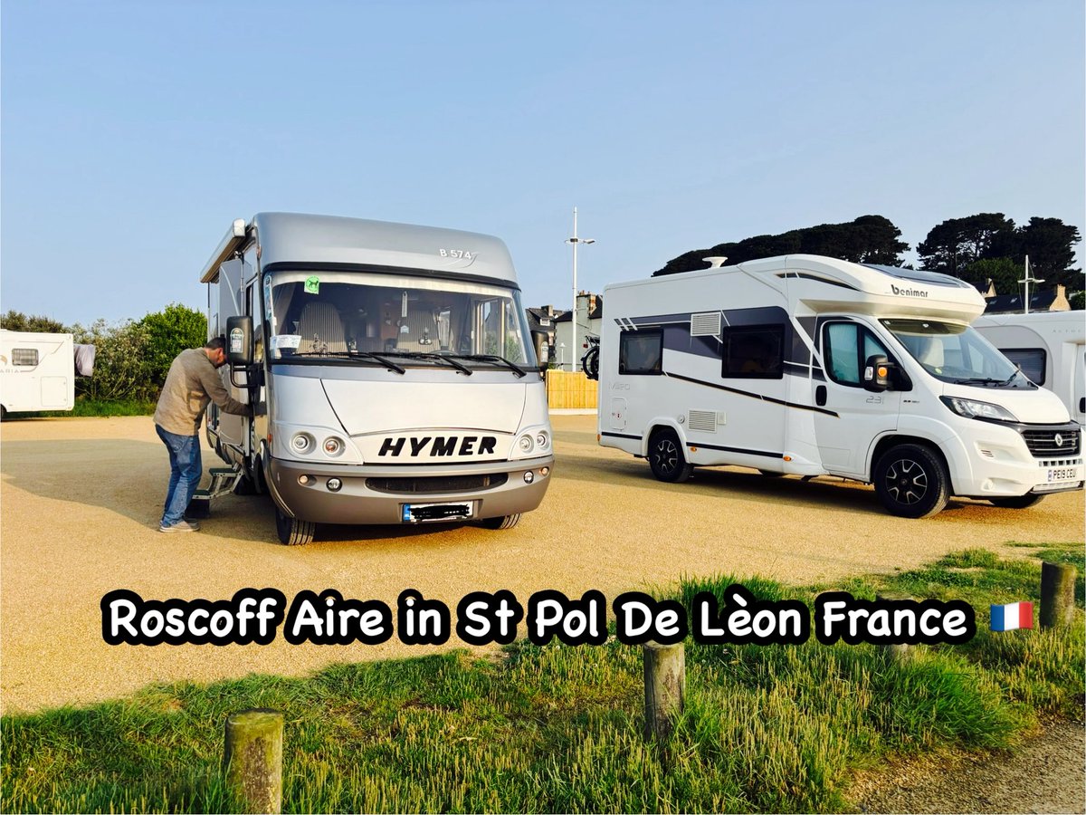 JohnnyJourneys's tweet photo. Saint-Pol-de-Lèon Aire in Finistère Bretagne France 🇫🇷 https://t.co/hq02mOkDiQ via @YouTube https://t.co/gw9P67FKPc