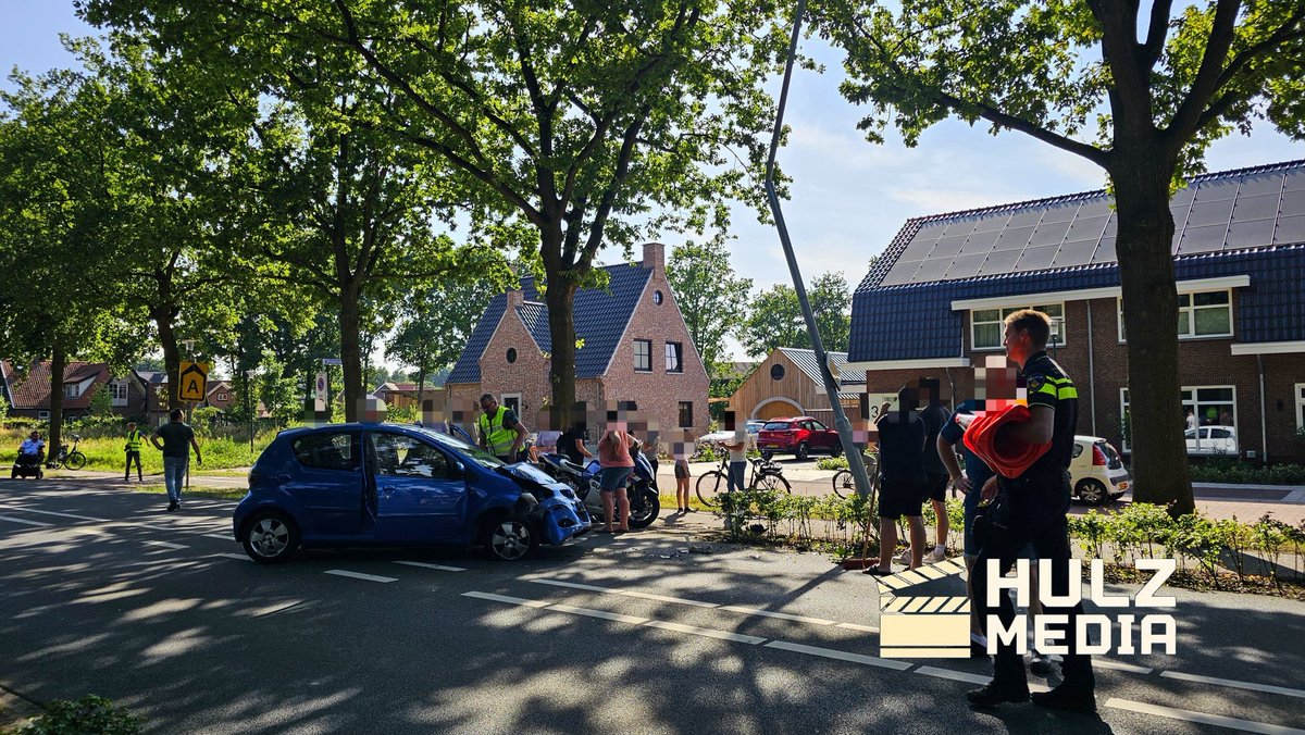 Vrouw knalt tegen lantaarnpaal in Nunspeet