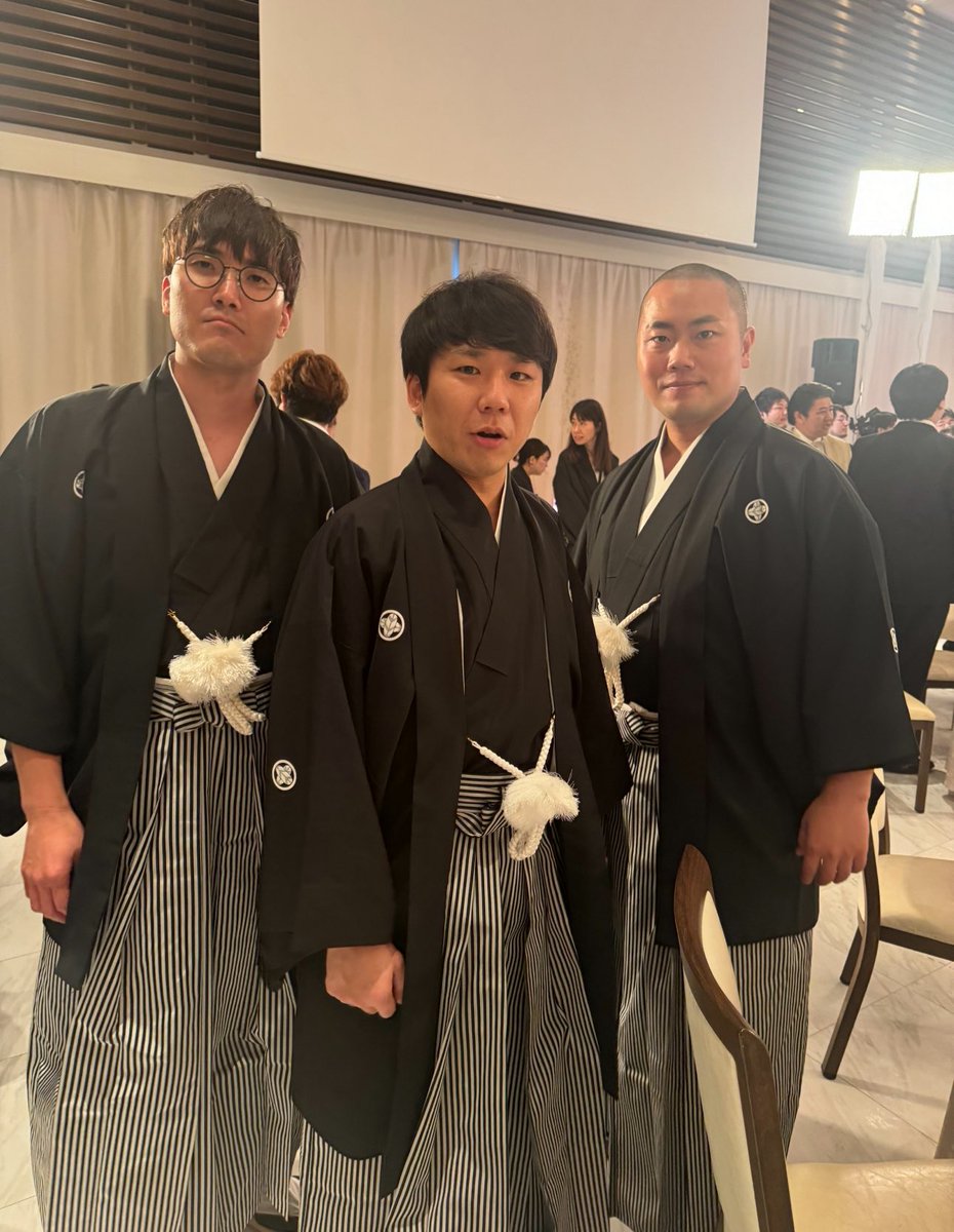 hzkzkzh's tweet photo. #有吉の壁 

ハナコさん、袴が似合いすぎててザワついた。。。。🥵💖💖💖💖💖💖（笑） https://t.co/r1dFjWQLbP