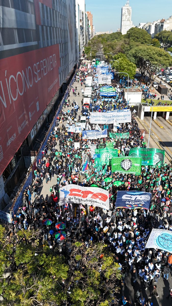 SiPreBA - Sindicato de Prensa de Buenos Aires (@sipreba) on Twitter photo 📣 Movilizamos al Ministerio de Desregulación con el "Frente soberanía, trabajo y salarios justos".
📢 Con <a href="/SATSAIDnacional/">SATSAID Nacional</a> <a href="/apj_oficial/">APJ_Oficial</a> y <a href="/SALCoLocutores/">SALCO - Locutores y Comunicadores</a>, marchamos en defensa del salario, los medios públicos y las empresas del Estado. 📣 Movilizamos al Ministerio de Desregulación con el "Frente soberanía, trabajo y salarios justos".
📢 Con <a href="/SATSAIDnacional/">SATSAID Nacional</a> <a href="/apj_oficial/">APJ_Oficial</a> y <a href="/SALCoLocutores/">SALCO - Locutores y Comunicadores</a>, marchamos en defensa del salario, los medios públicos y las empresas del Estado.