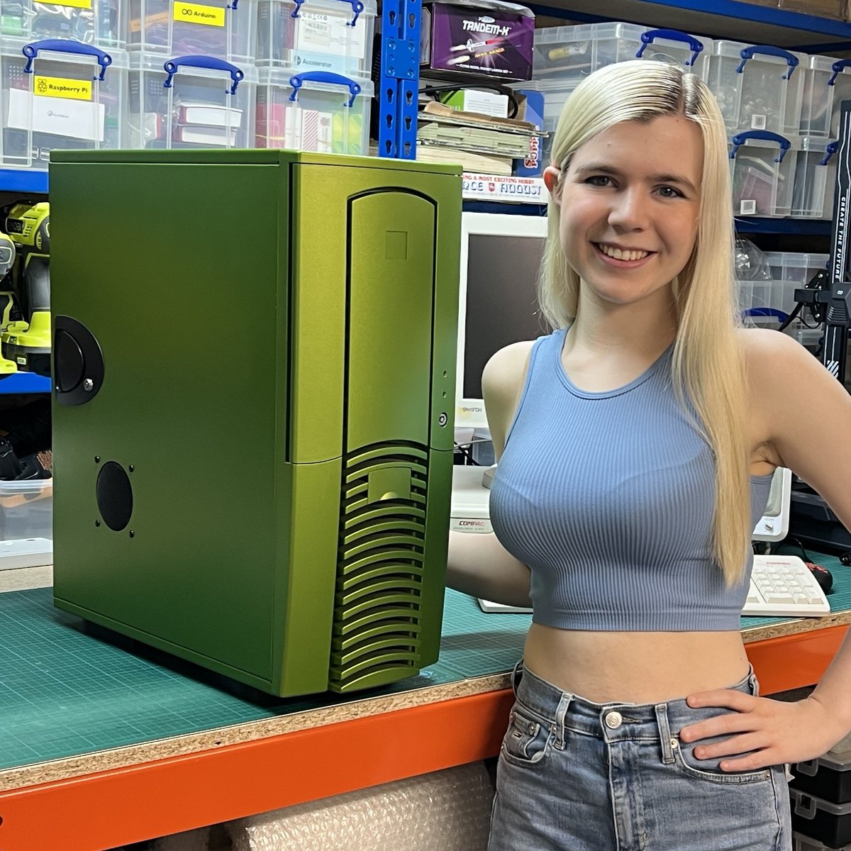 KariLawler's tweet image. Who remembers when PC cases looked this cool? ... Just snagged this gem for my #Y2K-era #RetroPC build ... So have to ask, what spec computer did you have back in the early 2000s, CPU, RAM, GPU wise? Or what would’ve been your dream setup back then? Drop a pic if you got one!