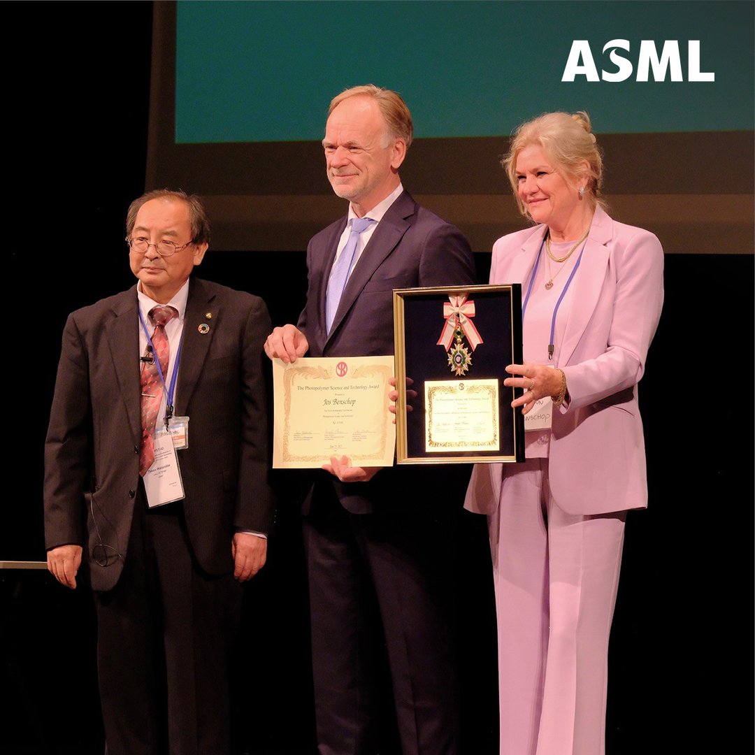 Congratulations to Jos Benschop, EVP of Technology at ASML, on receiving the ICPST Outstanding Achievement Award in Japan for bringing EUV lithography from research to high-volume manufacturing. 

While there, he also met professor Hiroo Kinoshita, a pioneer of EUV lithography.