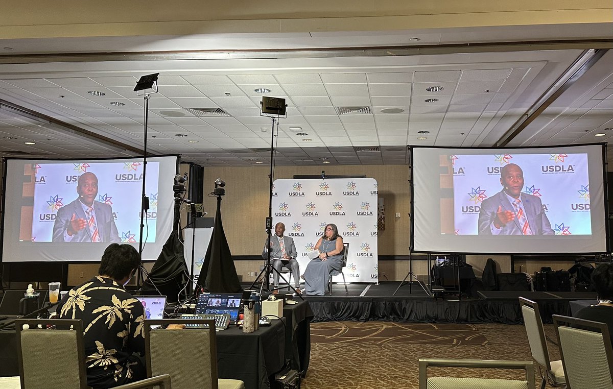 Thank you Dr. Sedgwick Harris, President of Bristol Community College for being an innovative leader in Digital Learning #DigitalLearning #USDLA #VirtualEducation