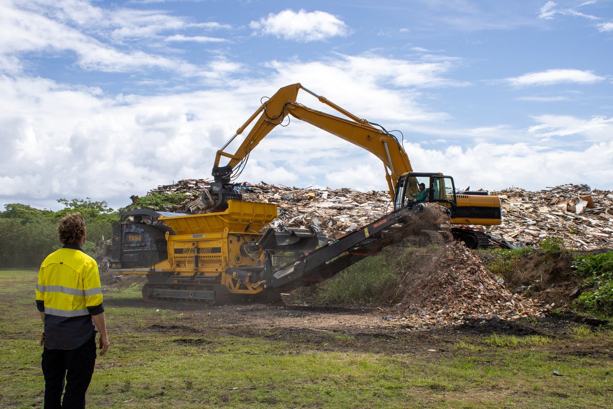 ✨Exciting news from the Northern Mariana Islands! ✨

Recently, the Commonwealth unveiled its new 30-ton multi-purpose shredder, revolutionizing waste management and disaster recovery for the Marianas!💪

Funded through <a href="/EPA/">U.S. EPA</a>, this powerful tool will:

✅ Tackle the remaining