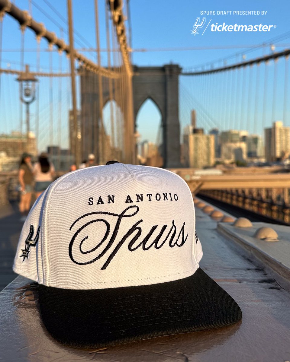 spurs's tweet photo. Hello Brooklyn 🤩

This year's draft hat available for purchase: https://t.co/YByJEDourk

@Ticketmaster | #sponsored https://t.co/XAOyD8q9Lx