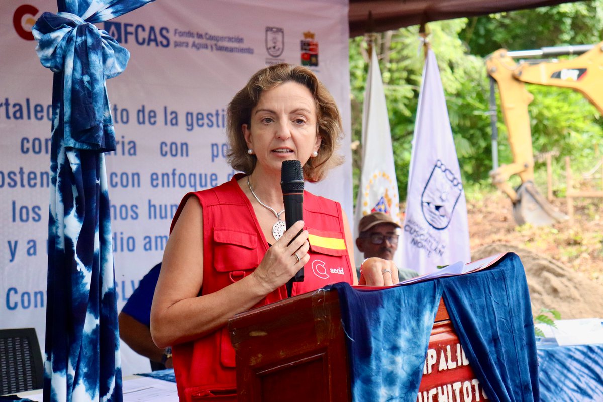 AECID El Salvador tweet media