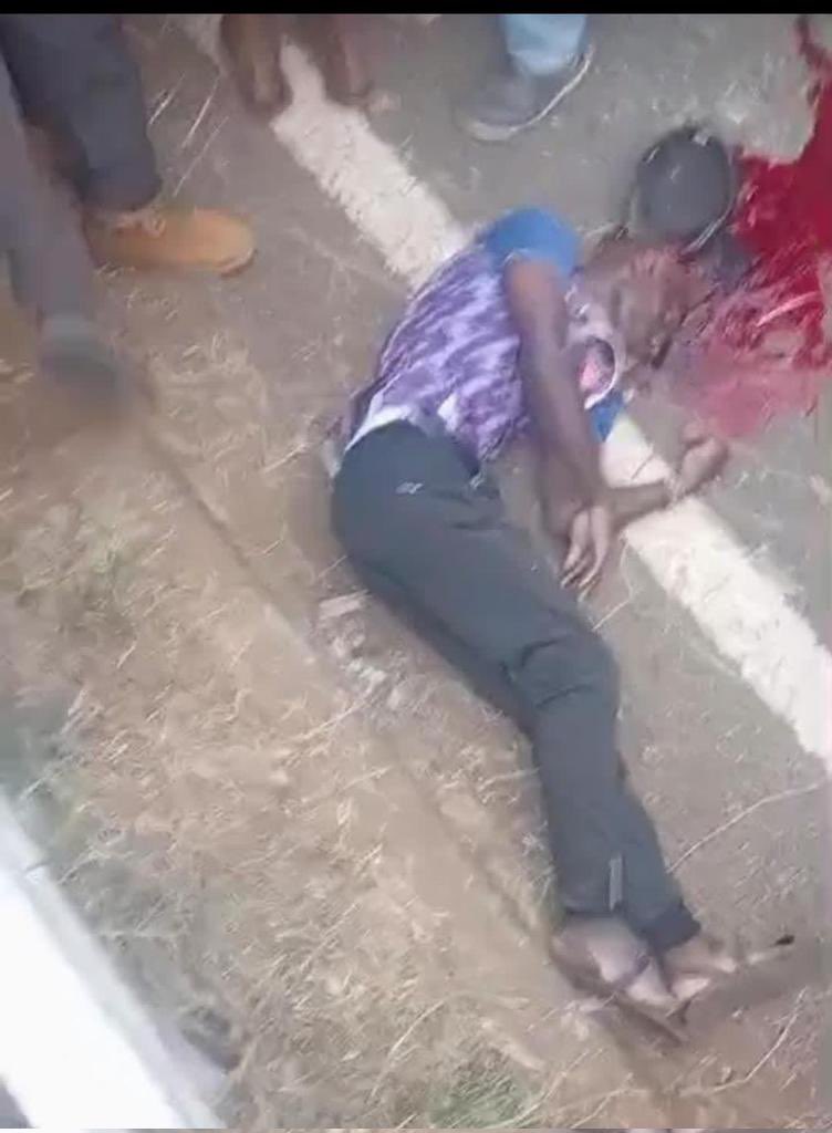 Asamoh_'s tweet photo. This is unacceptable. Rogue officers must be arrested and charged with murder. @IPOA_KE @NPSOfficial_KE https://t.co/H2a6DUnUTQ