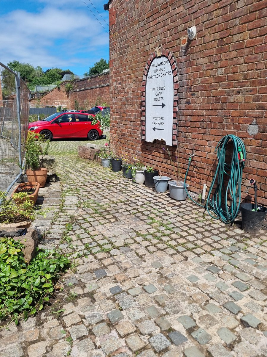 scouse_mouse_20's tweet image. Popped to the Heritage Centre today while it was closed. Ear buds in and away I went. Did a bit of weeding while no one was around. It was so peaceful, but hot
