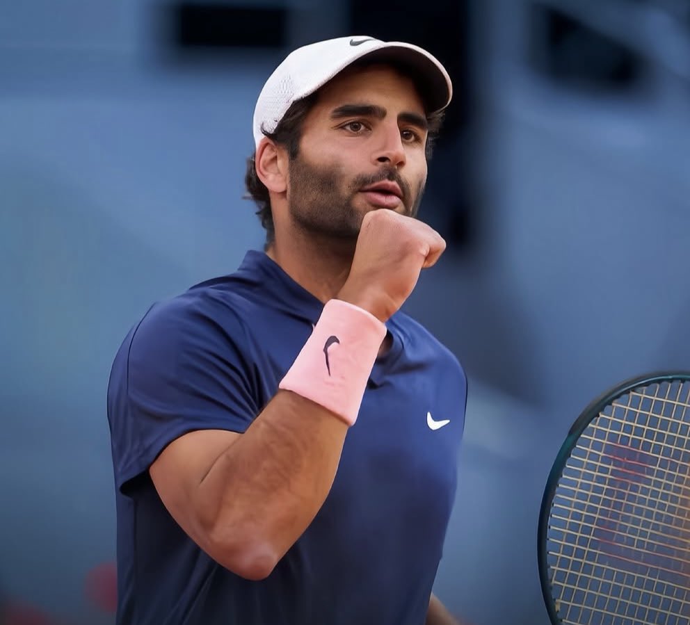 🎾🇱🇧Benjamin Hassan is one win away from making it to Wimbledon main draw after defeating the second-ranked player in qualifications Australian Tristan Schoolkate in the second round 7-6, 6-3. Hady Habib is out after losing his match in R2.
Habib &amp; Hassan made history this year