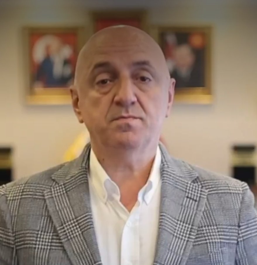 todef37's tweet photo. Kıymetli hemşehrimiz, Darıca Belediye Başkanı Sayın @muzafferbiyik beyefendiye geçmiş olsun dileklerimizi iletiyor,  en kısa sürede sağlığına kavuşmasını yüce Allah'tan niyaz ediyoruz.

#darıcabelediyesi #muzafferbiyik https://t.co/pCZyfGD8uf
