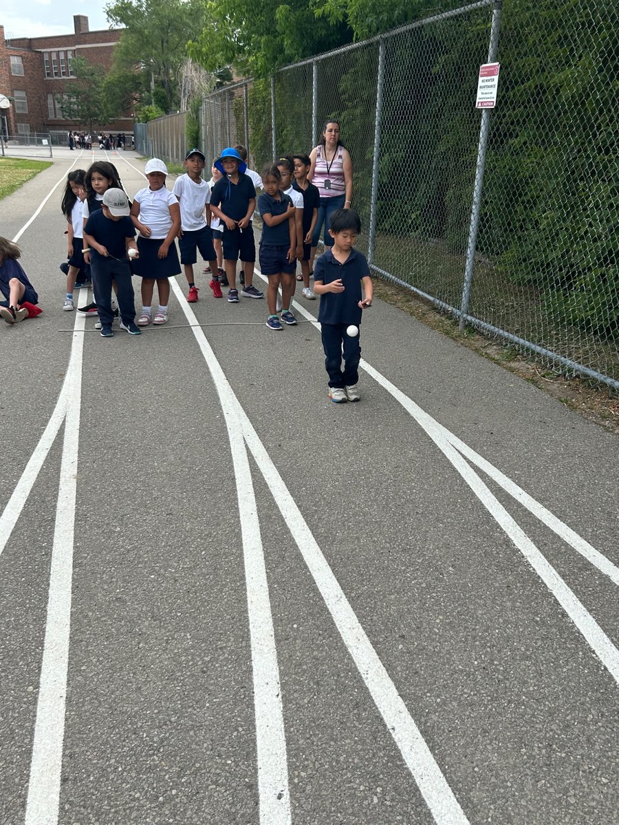 IdaMandarino's tweet photo. STA students enjoying play day! Thank you to our wonderful staff for organizing such a fun morning for the students!@TCDSB_RDAddario @TCDSB @STA_TCDSB https://t.co/B25iXnXafq
