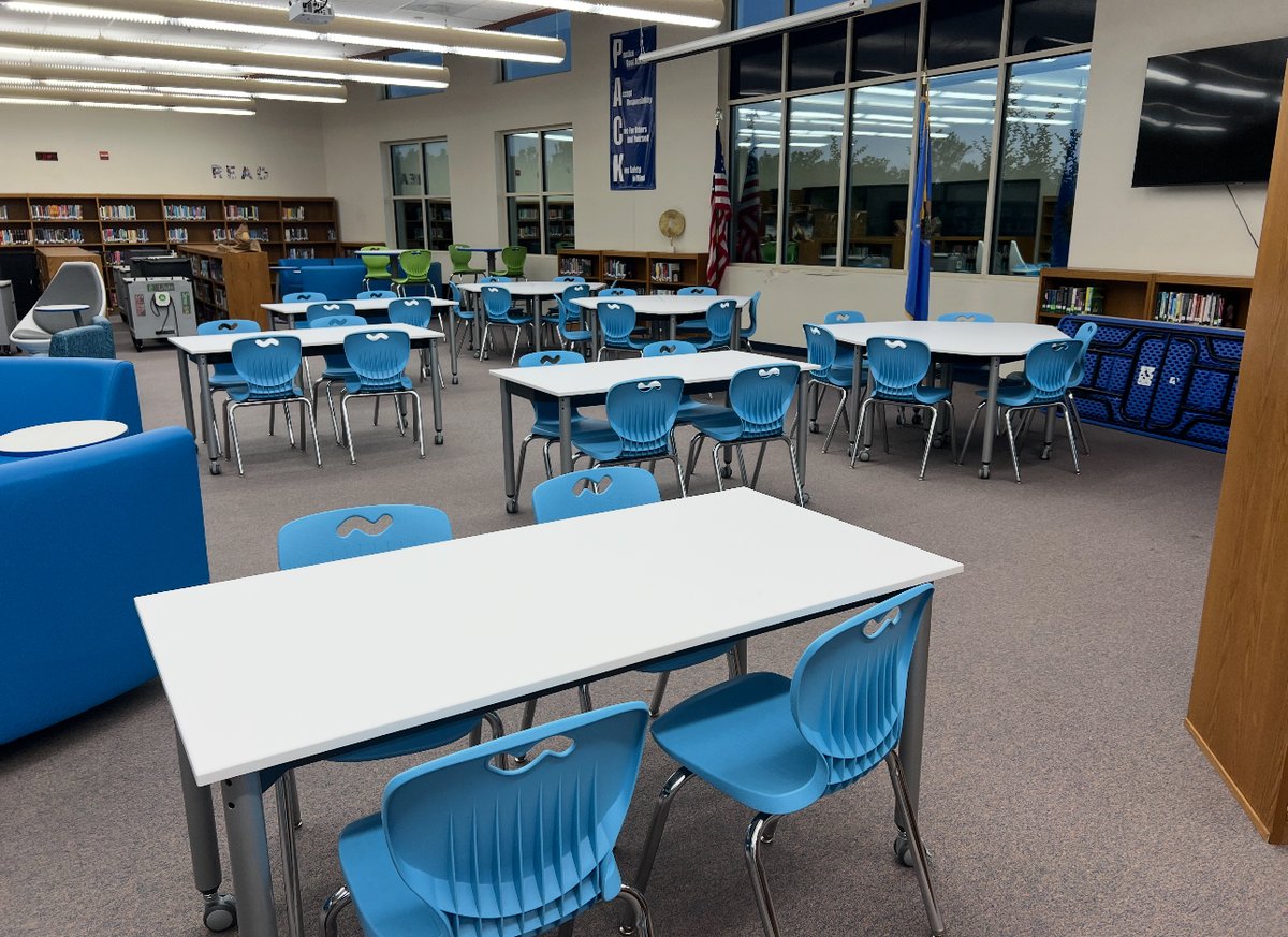 ShawneePublic's tweet photo. Our SMS library just got a major upgrade designed to spark creativity, collaboration, and innovation! It’s all thanks to you, Shawnee!

Check out this before and after! 👀

Thank you for voting YES for the Future of Shawnee Public Schools!

#ShawneeStrong #OklaEd #BondProgress https://t.co/Hk1CyDYMlm