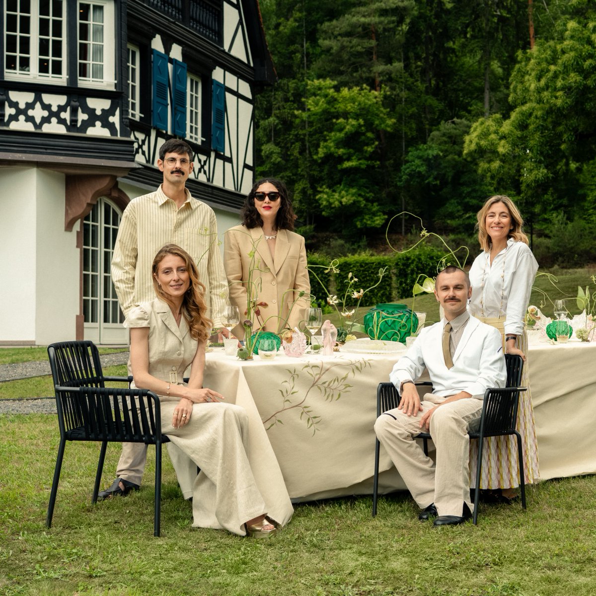 Hidden within the soul of the Villa René Lalique, a new ritual unfolds. Artists, dreamers, alchemists of the invisible are invited to a singular table, a living canvas where nature, crystal, and light conspire in silence.

go.lalique.com/summer

#SummerReveries #LaliqueSummer