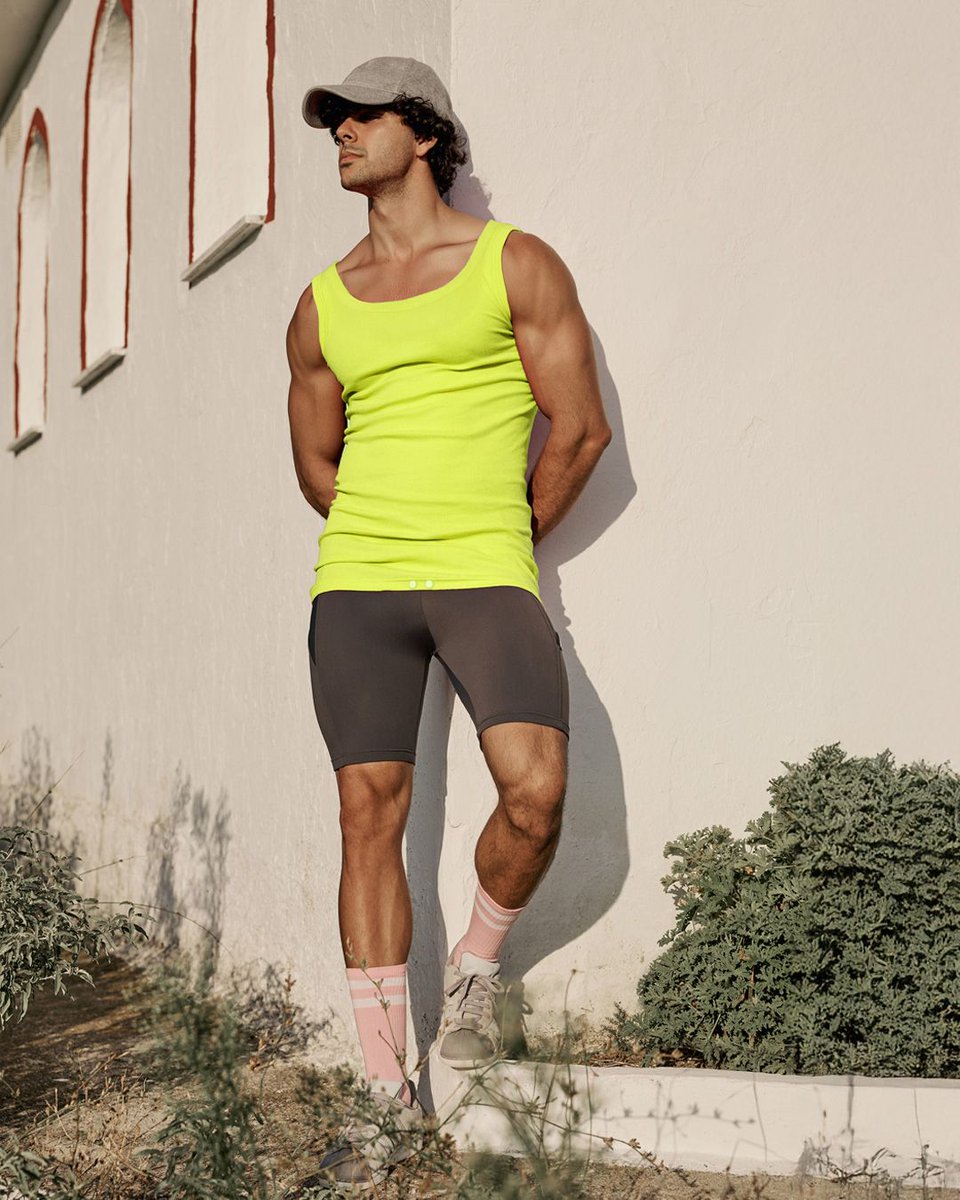 One piece, endless possibilities. This versatile tank top features smart crotch buttons, letting you wear it as a bodysuit with ease — merging comfort, function, and sleek style. 

Shop: e-modusvivendi.com/new-collection…