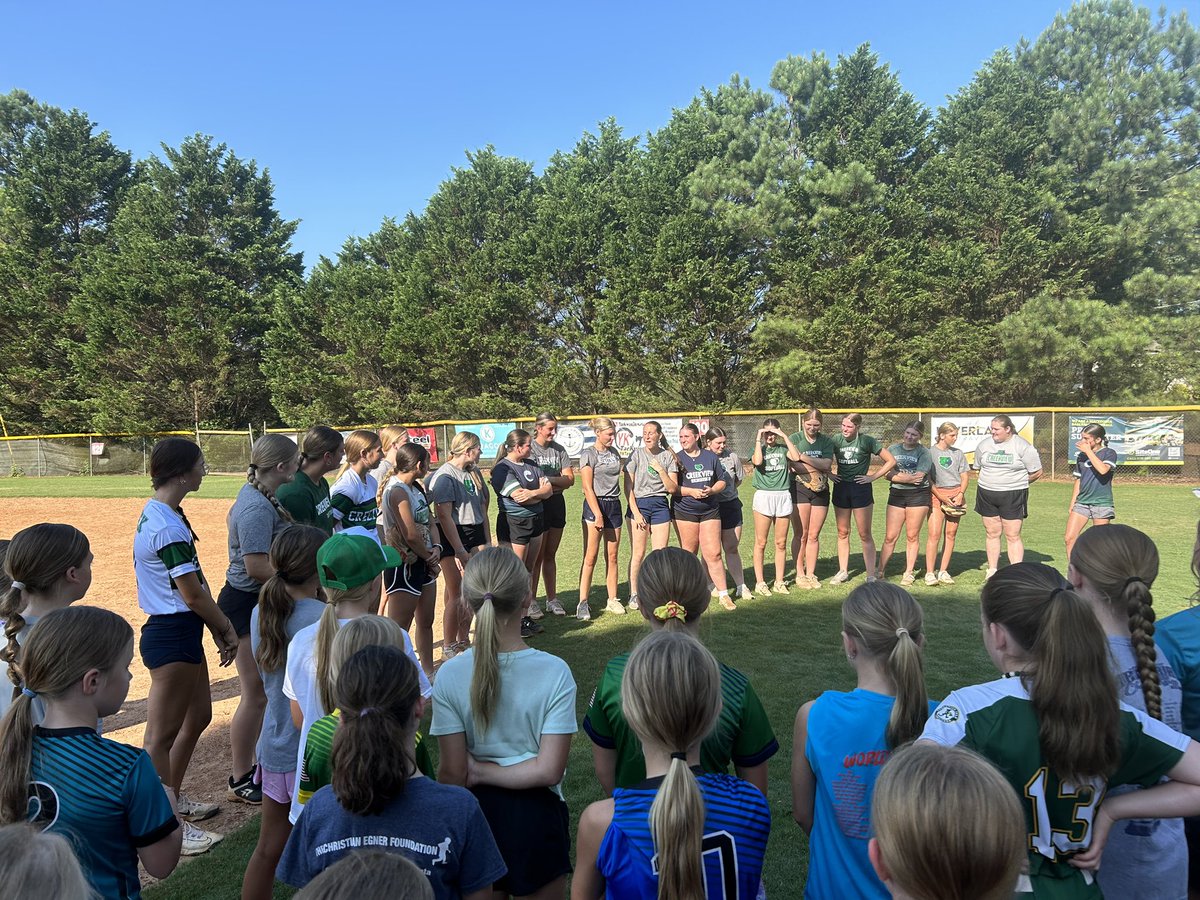 It was hot 🔥 but we had a blast! Huge thank you to our high school coaches and players for being awesome camp counselors! #futuregrizzlies