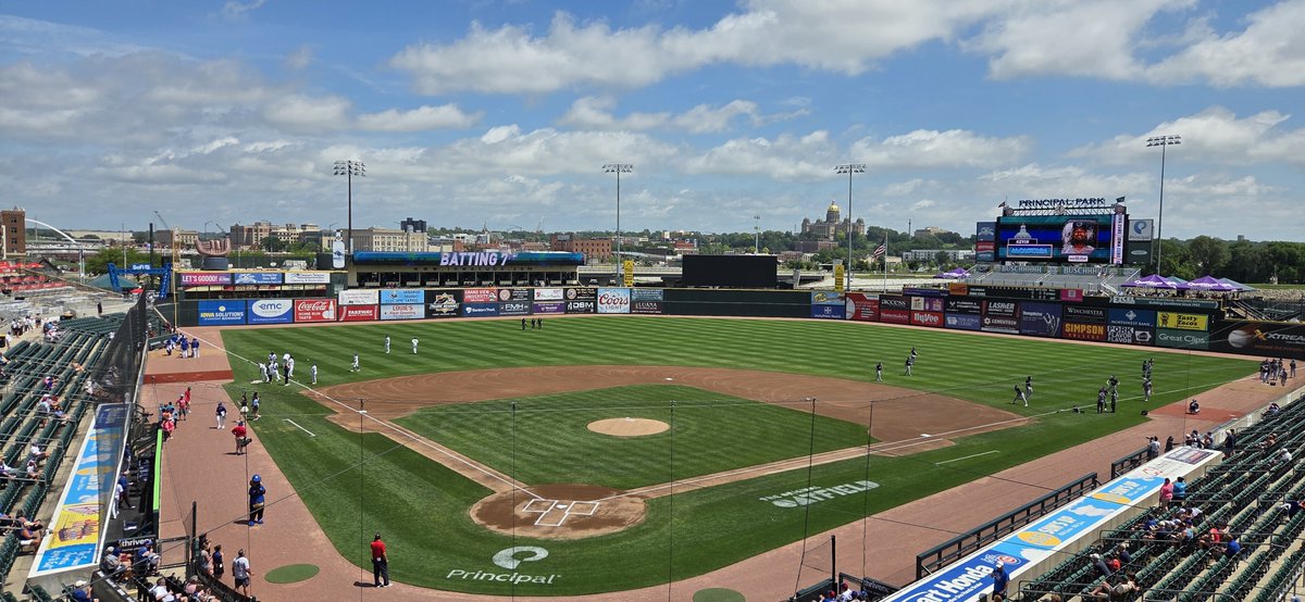 ryanmitchell75's tweet image. Looking for some afternoon baseball? Of course you are! The (tied with 9 other teams) 1st place @CLBClippers & (tied with 9 other teams) 2nd place @IowaCubs square off now on @FoxSports920AM streaming here:player.amperwave.net/50