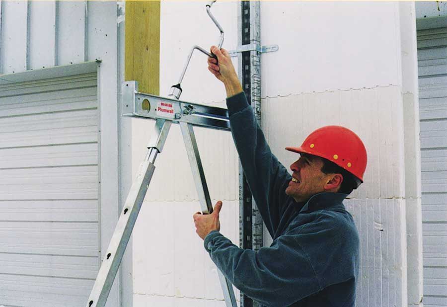 The article discusses building smart homes using integrated technology and efficient materials. Insulated Concrete Forms (ICFs) play a key role by offering superior insulation, security, weather resilience, and better indoor air quality. Read more: icfmag.com/2025/05/build-…