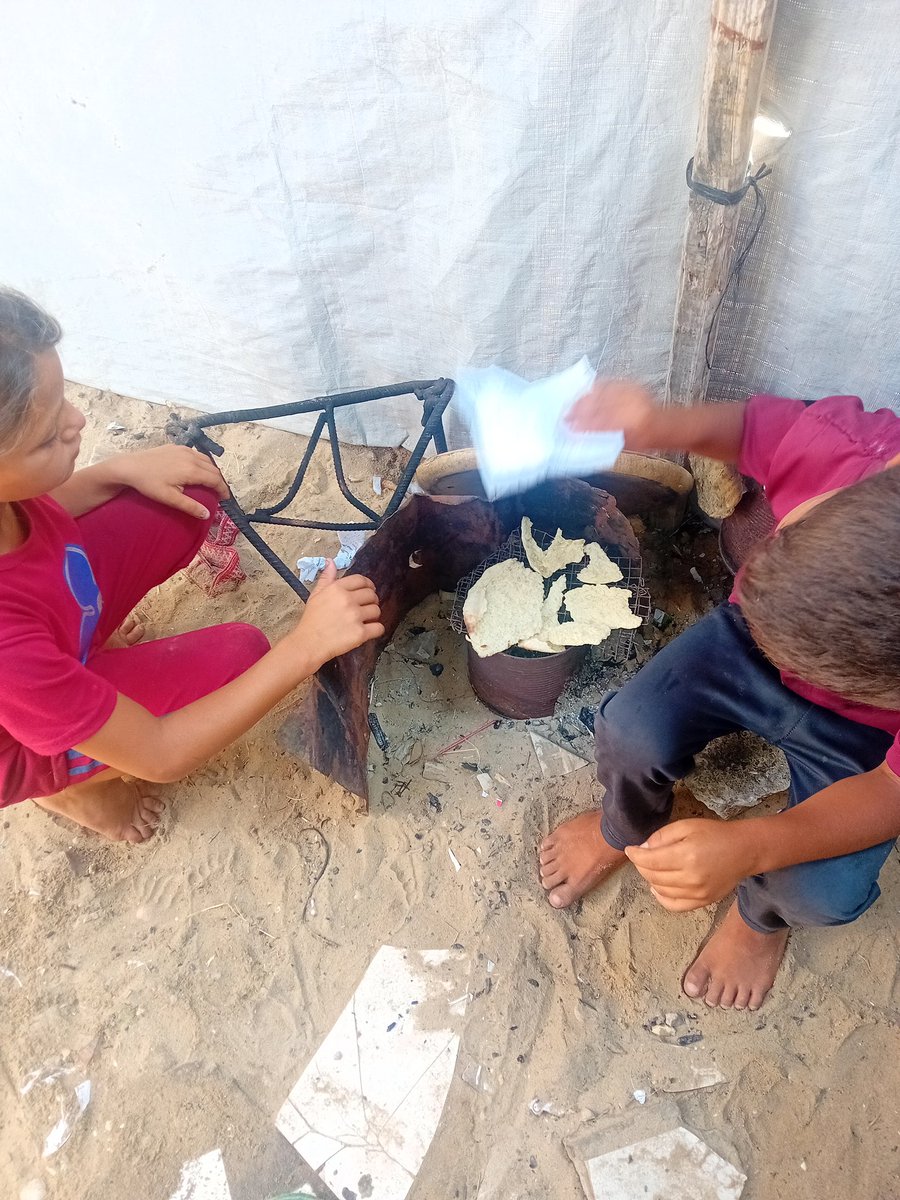 PpP242773638229's tweet image. 🥺🥺My message to you today is that we do not have food for tomorrow. I hope that everyone will touch me and participate and donate.🥺🥺