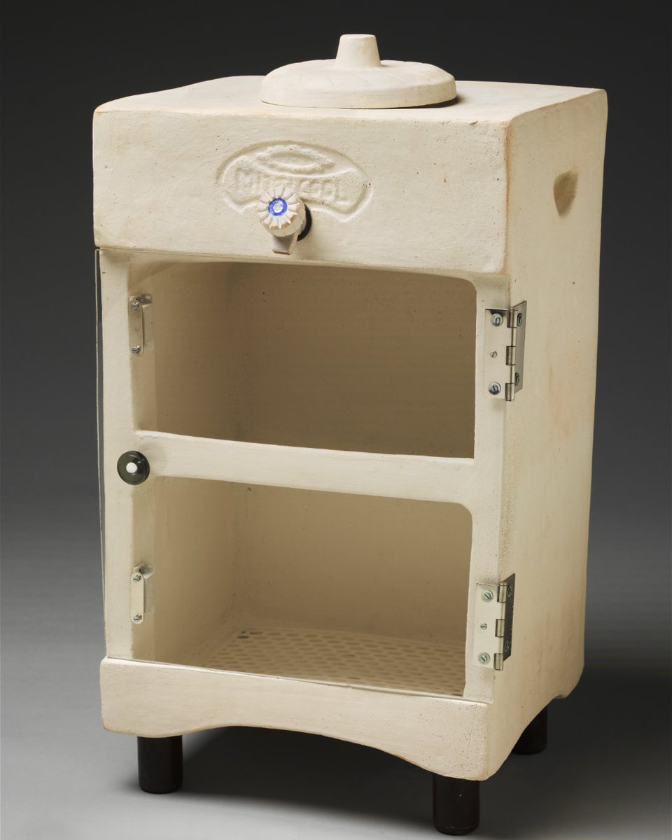 V_and_A's tweet image. The fridge that runs without electricity! Mitticool, made of terracotta, cools using ancient evaporative cooling, just add water. Invented by Mansukhbhai Prajapati post-2001 quake, it’s eco-friendly, off-grid, and keeps food fresh for days. Low-tech meets timeless wisdom. 🌍💧