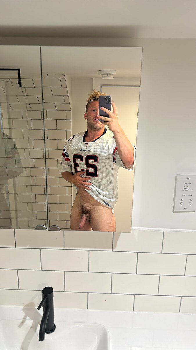 Just found out I’ve been in OF for 3 years!! 

To celebrate, for the next 48 hours everyone can enjoy 80% off my page! No PPV at all with all the content I’ve filmed over the last 3 years all there 

onlyfans.com/harveybridgest…