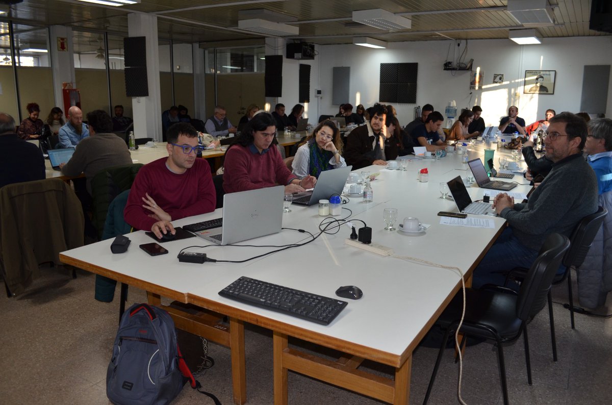 “Si pactamos con el autoritarismo, estamos matando al sistema democrático”

La rectora de la UNCo, Beatriz Gentile, habló en el Consejo Superior de la "fragilidad económica, política e institucional" del momento actual de la Argentina.