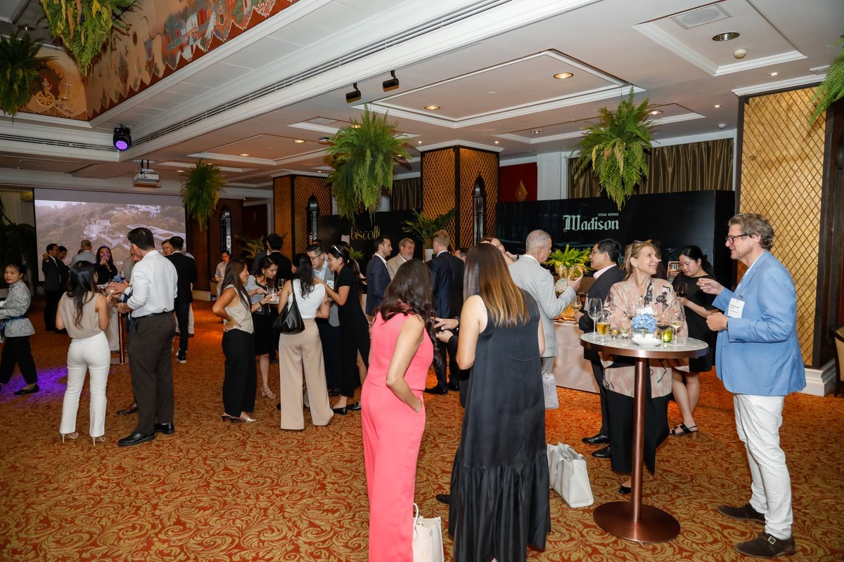 BRForum_'s tweet photo. The Networking Reception at Anantara Siam Bangkok brought industry leaders together in a setting that blended traditional Siamese charm with modern elegance.

A huge thank you to Minor Hotels for making it truly special! #BrandedResidencesForum #BRFAsia2025 https://t.co/pdil4qQ7R8