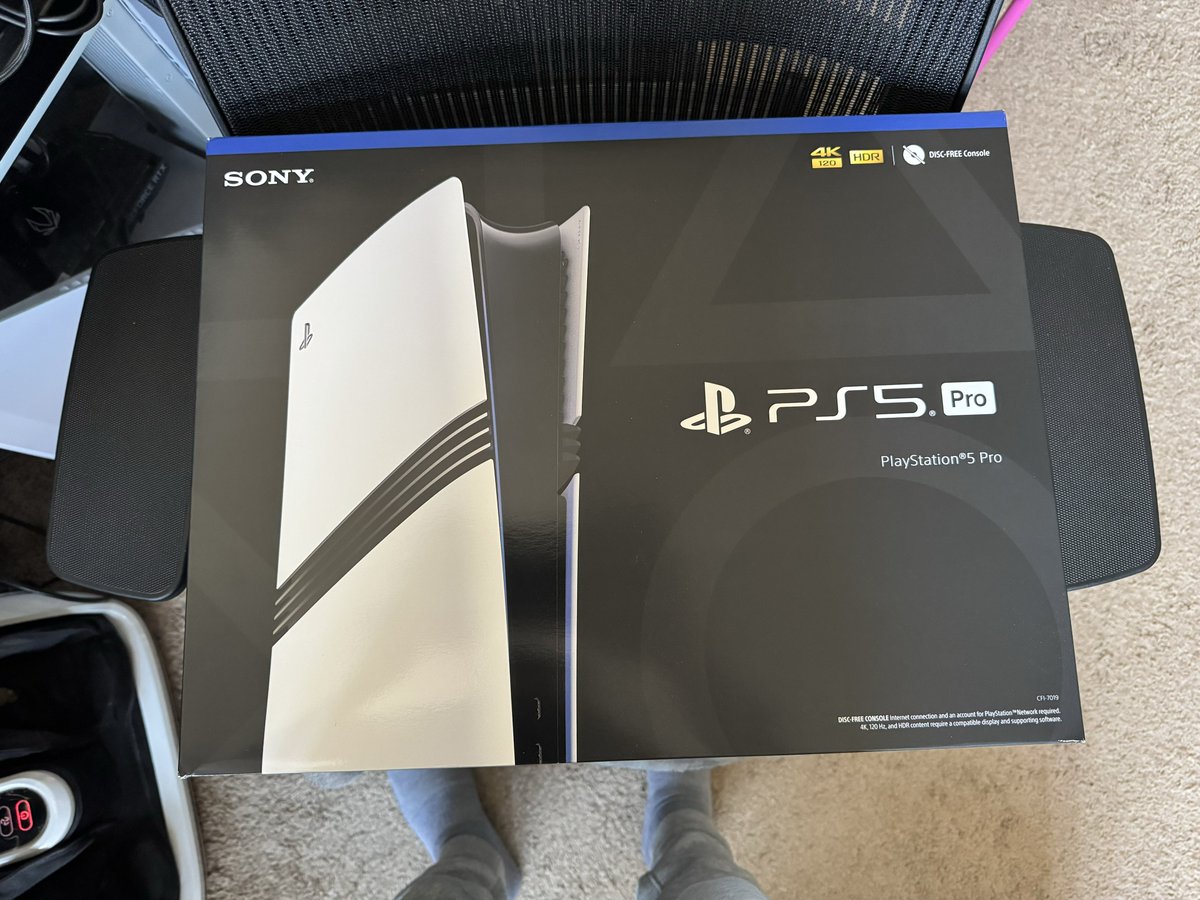 JayBari_'s tweet image. Best console out