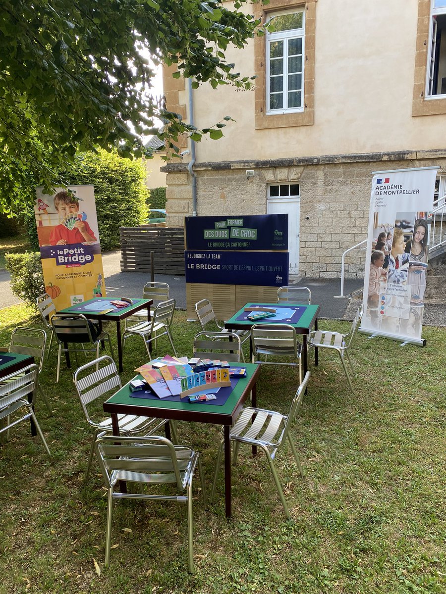 🃏 Journée d’initiation au Petit Bridge dans les jardins de la FDE de Mende, lors de DIDACT’IA organisé par Canopé48.
Merci à la FFB et à Manuel Poux pour cette belle collaboration !
RDV à la rentrée pour le lancement du projet départemental.
<a href="/48DSDEN/">DSDEN48</a> 
#Bridge #Innovation #Maths