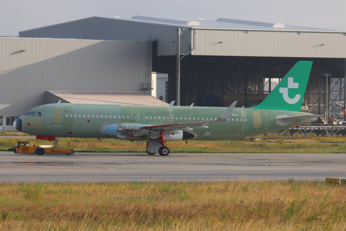 #A320neo <a href="/transaviaFR/">Transavia</a>  F-
#Transavia to the 60th Birthday became transavia a new livery MSN12755