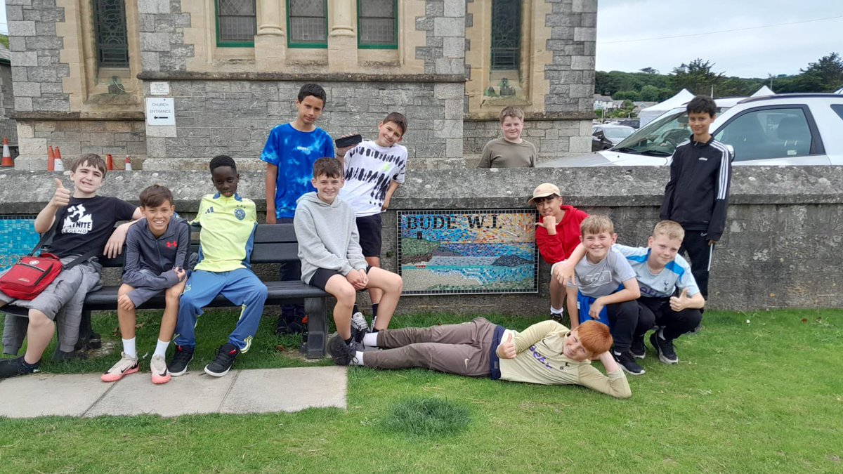 ‘And I would walk 500 miles’ 🥾🥾🥾
#Bude #schooltripchronicles