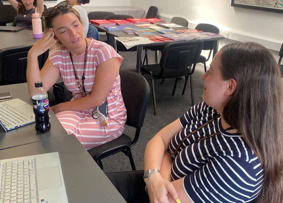 LEOtraining5's tweet image. 🤩 A brilliant science session today for ECTs across @LEOacademies & @SuttonEdTrust.
🧪A great opportunity to explore all things science, see T&L in action & share effective practice.
🙏Thank you Mr Iliffe @CCJacademy & Miss Phillips @MuschampPrimary for leading the session.