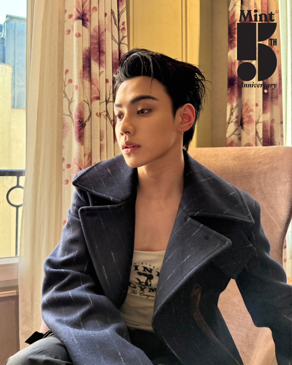 mintmag_th's tweet image. องศาไหนก็ปัง! เสิร์ฟภาพดูดีของหนุ่ม ‘ภีมวสุ’ #BUSbecauseofyouishine พร้อมเตรียมฉลองเปิดแกลอรี่ใหม่ของ Acne Studios ณ กรุงปารีส ที่งาน Acne Paper Palais Royal💚

PEEMWASU VISIT ACNE PAPER 

#AcneStudiosxPEEMWASU 
#MintxBUSinPFW 
#BUSbecauseofyouishine 
#PEEMWASU 
#AcneStudios…