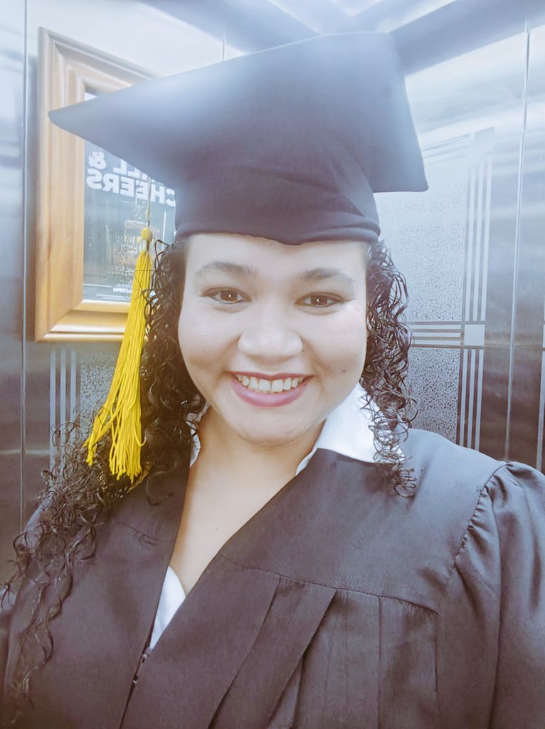 leonelnelson65's tweet photo. Muchas felicidades hija Soanny Gisselle por obtener tu título como abogada de la UTH hoy en el hotel Honduras Maya https://t.co/tXFAH34qrd