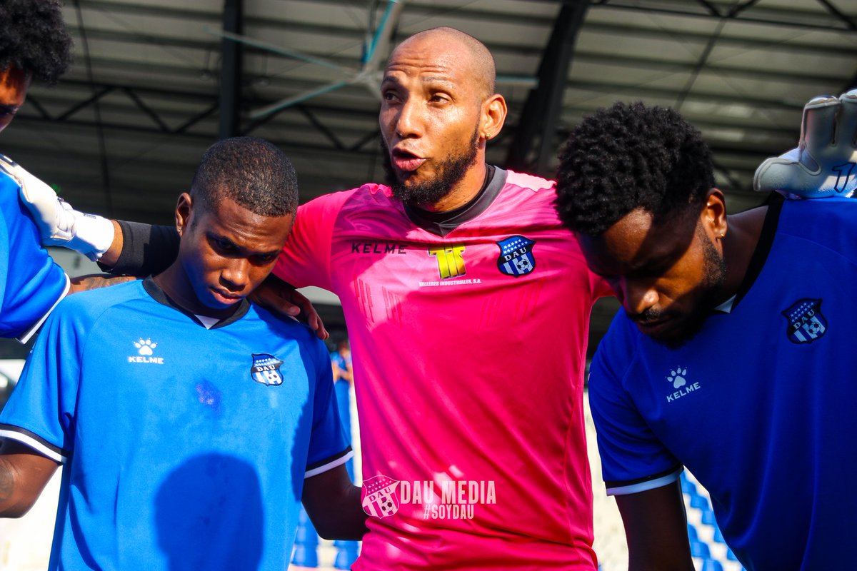 ArabeUnido_'s tweet photo. 🔵⚪ Seguimos afinando detalles para el Clausura 🔥
Nos medimos en un partido amistoso ante los Citizens de Panama City, sumando minutos valiosos y ritmo competitivo. ¡Cada paso nos acerca a nuestro objetivo! 💪⚽ #PretemporadaDAU #VamosÁrabe #OrgulloColonense https://t.co/LAltLnZvgm