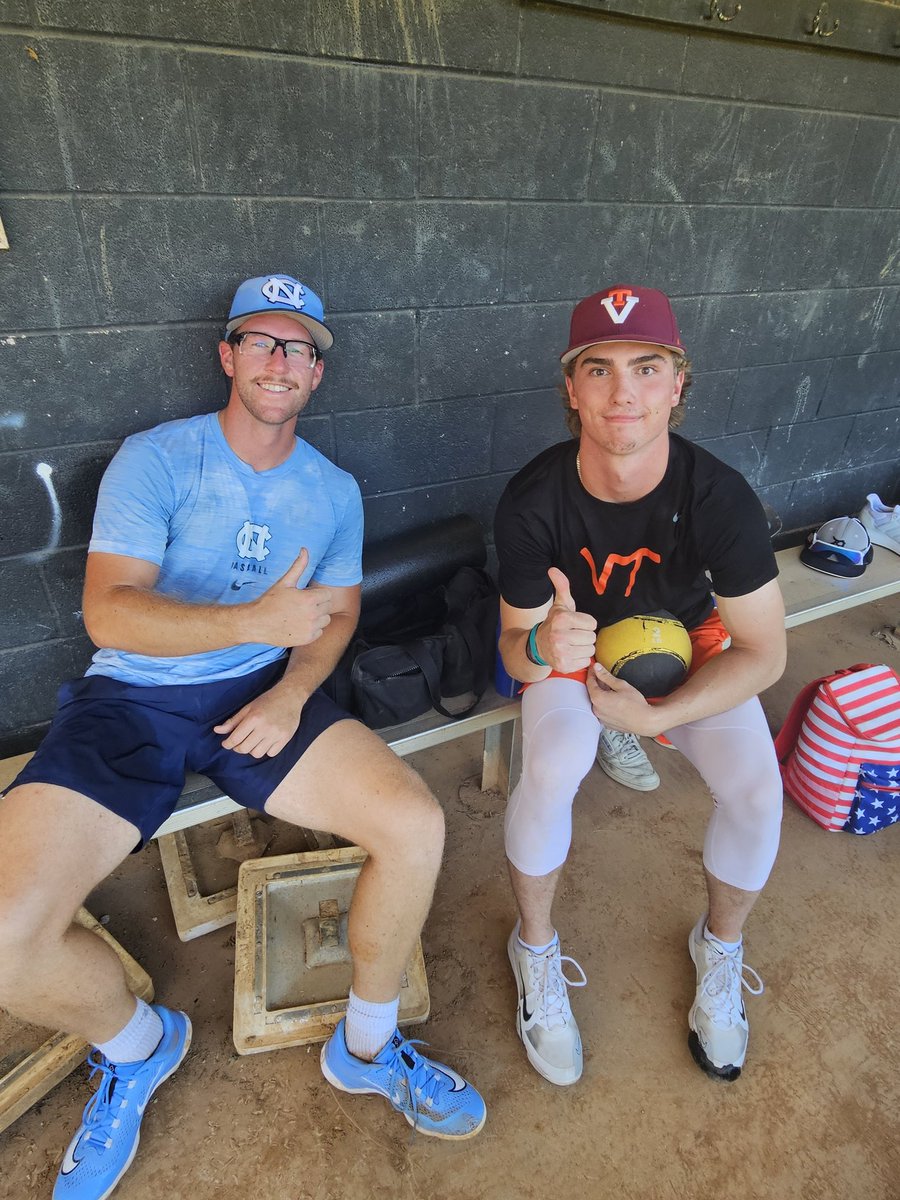 DomHighBaseball's tweet photo. Really cool pro scout day at Titan Park! Got to hang/host some amazing college talent! We appreciate the @Padres and @Brewers reps for being in attendance! Fun day boys! Had a blast! Go Titans! ⚪️⚫️⚾️💪👍
#dombats #proscoutday #relentless #ALLIN #onlytakesone @TitanAthletics2 https://t.co/sxTqjTdLsS