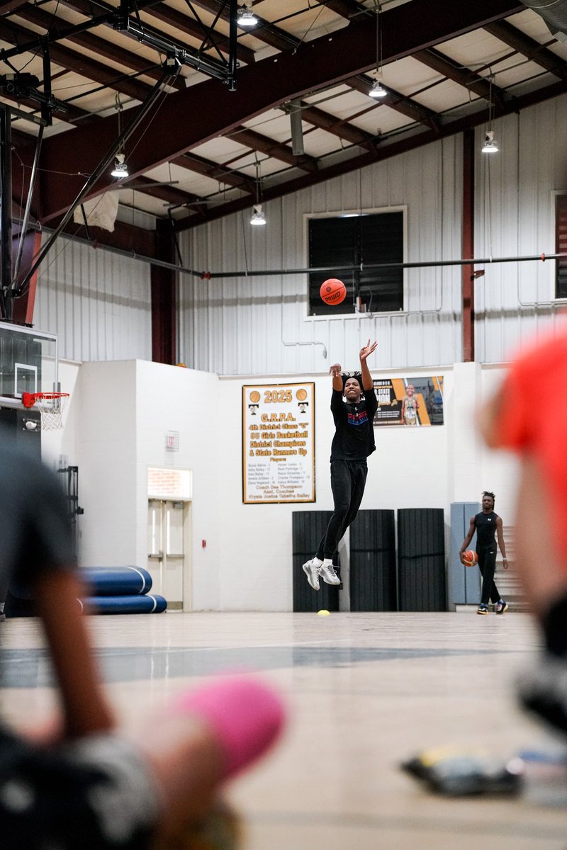 UWG_MBB's tweet image. We had an AWESOME time dunking some basketballs for the Temple Parks and Recreation Basketball Camp!!
#WeAreOne