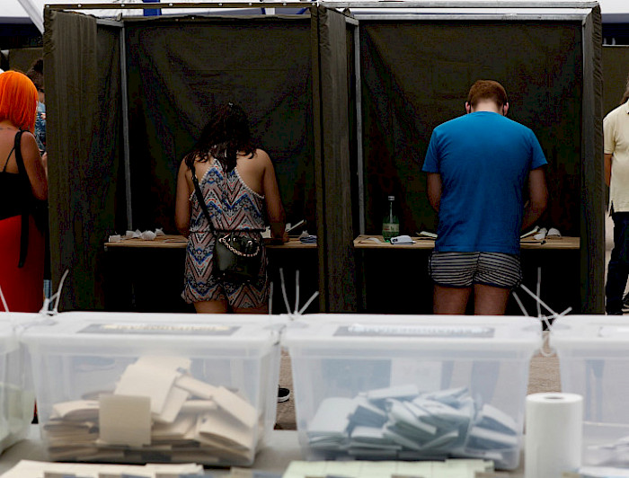 ucatolica's tweet photo. #EleccionesPrimarias🗳️| Ad portas de las elecciones primarias de este 29 de junio, #AcadémicosUC de @fcomuc expertos en comunicación política, analizan la emisión de la franja electoral televisiva. ¿Cuánto pesa la franja en la intención de voto? ¿Quién ganó, quien perdió? Descúbrelo aquí 👉 https://t.co/hroHS5zhqh
