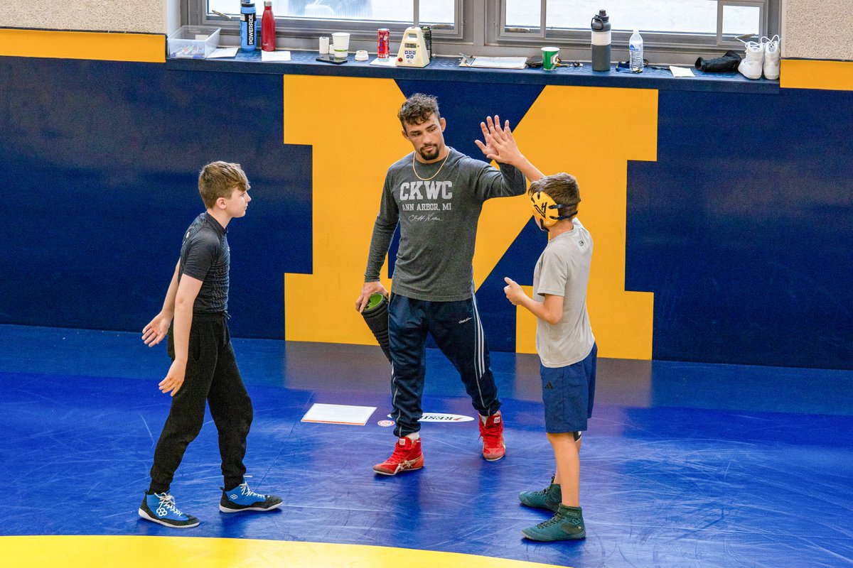 Cliff Keen WC (@cliffkeenwc) on Twitter photo Coaching is teaching, and teaching is the ability to inspire learning.
Always glad to see our guys out repping #CKWC at <a href="/umichwrestling/">Michigan Wrestling</a> camps. #GoBlue Coaching is teaching, and teaching is the ability to inspire learning.
Always glad to see our guys out repping #CKWC at <a href="/umichwrestling/">Michigan Wrestling</a> camps. #GoBlue