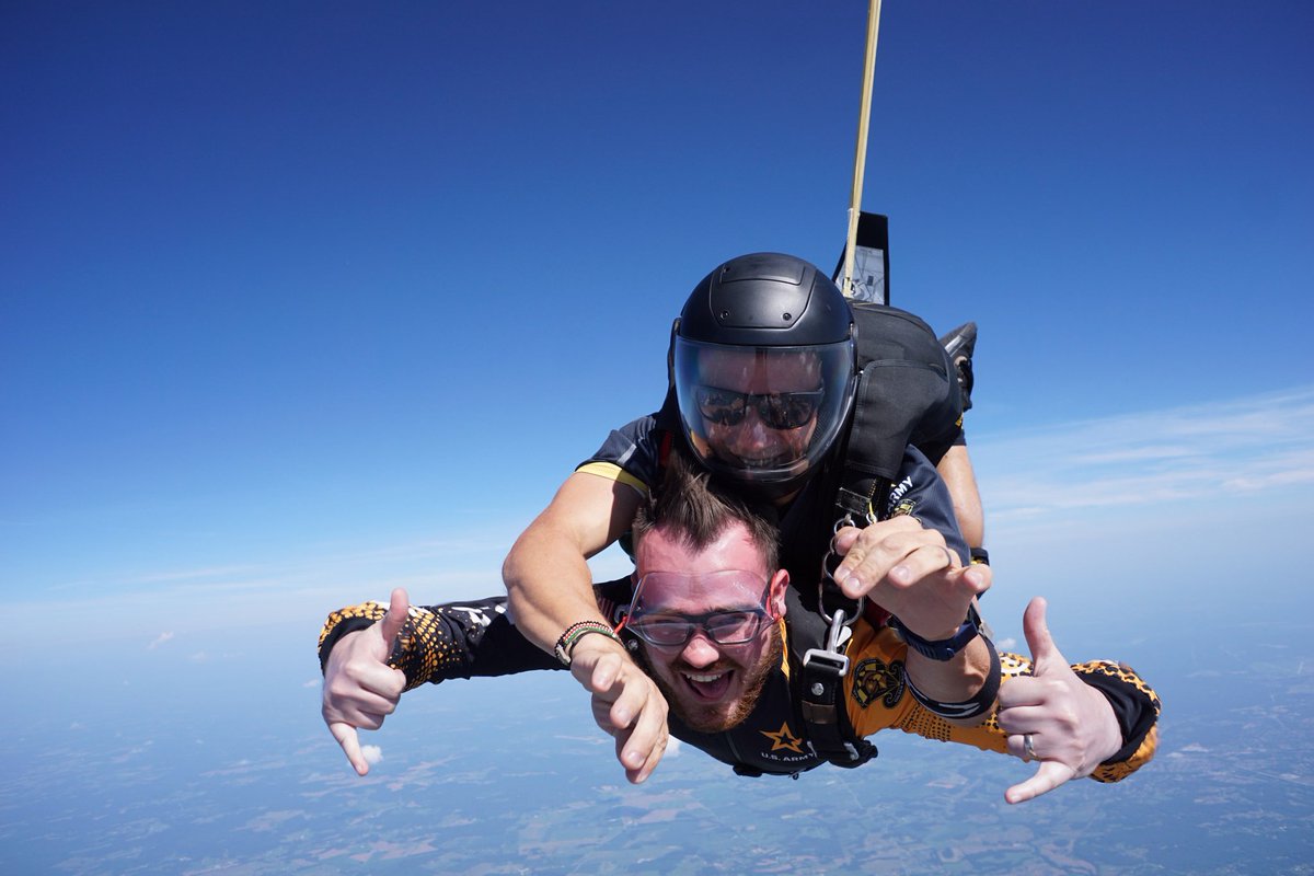 KeganPrentice's tweet image. 🎶And I'm free, free fallin'