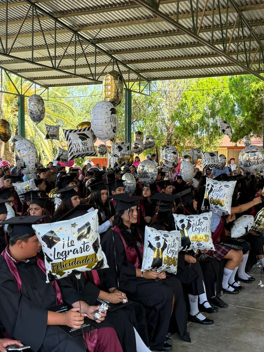 olgapsosa's tweet image. En #Padilla la Escuela Secundaria Número 27,  me honró con ser su madrina 🎓 

Esta graduación no solo cierra un ciclo escolar más, sino que, con ello, dan por terminada su educación básica, que les ha permitido adquirir conocimientos y aprendizajes, donde han podido hacer