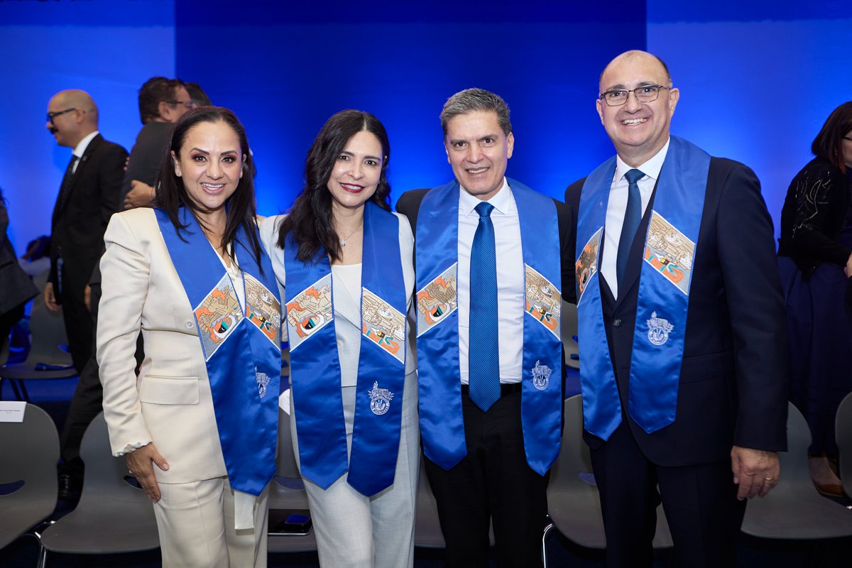 ¡Felicidades graduadas y graduados Generación junio 2025!

Un reflejo de su esfuerzo y de haber aprovechado la oportunidad de descubrirse, retarse, inspirarse y prepararse para nuevos retos y posibilidades.

#OrgulloTec #GraduaciónTec