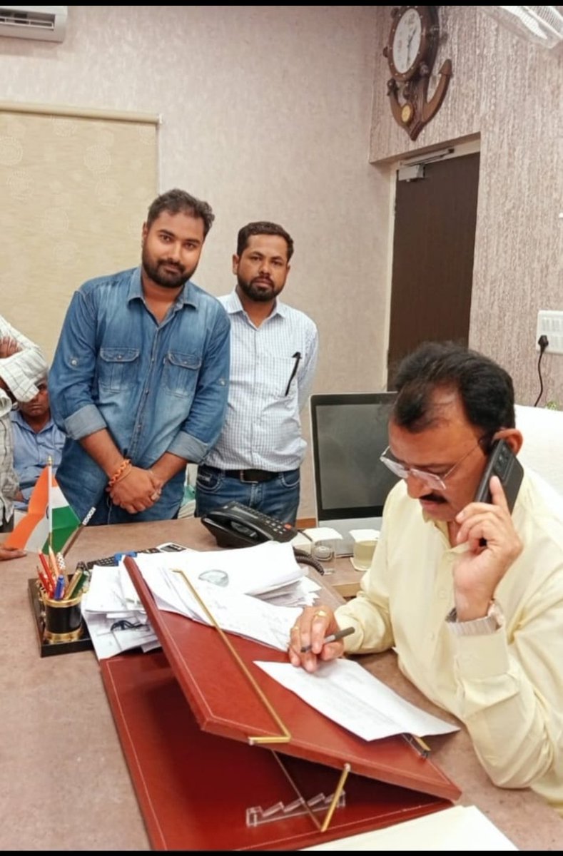 Rishi raj joshi (@rishirajjoshi88) on Twitter photo प्रदेश में 13 हजार CHA को अब भी नौकरी का इंतजार: मेडिकल हेल्थ वॉलिंटियर फोर्स गठन हो तो मिले नौकरी; डिप्टी सीएम को ज्ञापन देकर नौकरी दिलाने की मांग <a href="/MohanLa97679493/">Mohan lal Sharma</a> <a href="/ravichawla05/">Ravi Chawla</a> <a href="/BawriyaPooja/">pooja bawriya</a> प्रदेश में 13 हजार CHA को अब भी नौकरी का इंतजार: मेडिकल हेल्थ वॉलिंटियर फोर्स गठन हो तो मिले नौकरी; डिप्टी सीएम को ज्ञापन देकर नौकरी दिलाने की मांग <a href="/MohanLa97679493/">Mohan lal Sharma</a> <a href="/ravichawla05/">Ravi Chawla</a> <a href="/BawriyaPooja/">pooja bawriya</a>