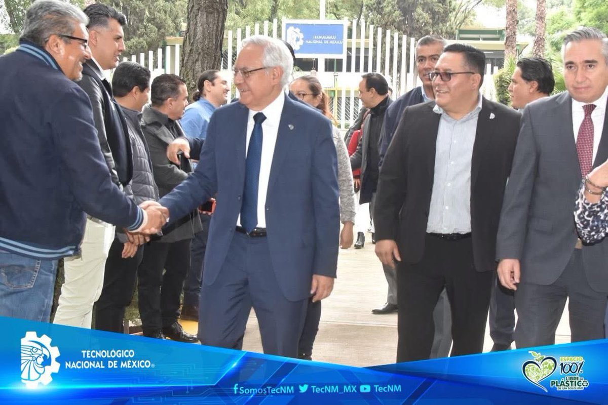 TecNM_MX's tweet photo. #ElTecNMInforma 
Durante la inauguración del Curso de  Capacitación de Institutos Tecnológicos del TecNM virtual, en el Instituto Tecnológico de Tlalnepantla, el director general, Ramón Jiménez López destacó el impacto de esta nueva modalidad educativa. https://t.co/POZf1fLeLH