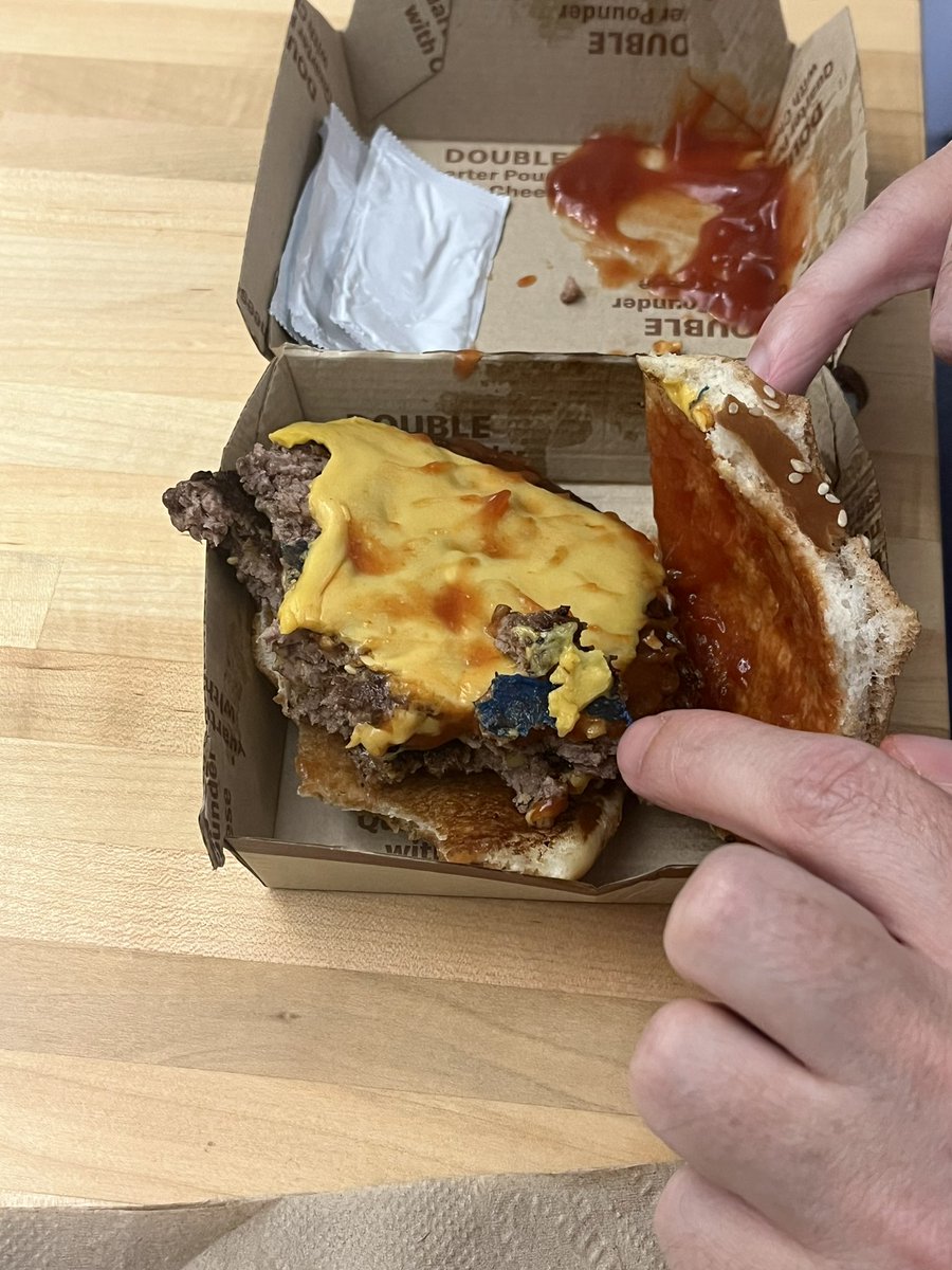 tylerj1024's tweet photo. @McDonalds there is a blue piece of plastic in this double qtr pounder. What is this?? https://t.co/NK7bFs1nsj