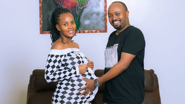 Jaymo Ule Msee

Leteni Number tutume salamu 

These are the "celebrities" we should deplatform ASAP 

Bila fans, hawana clout. 

Kumanina zake!