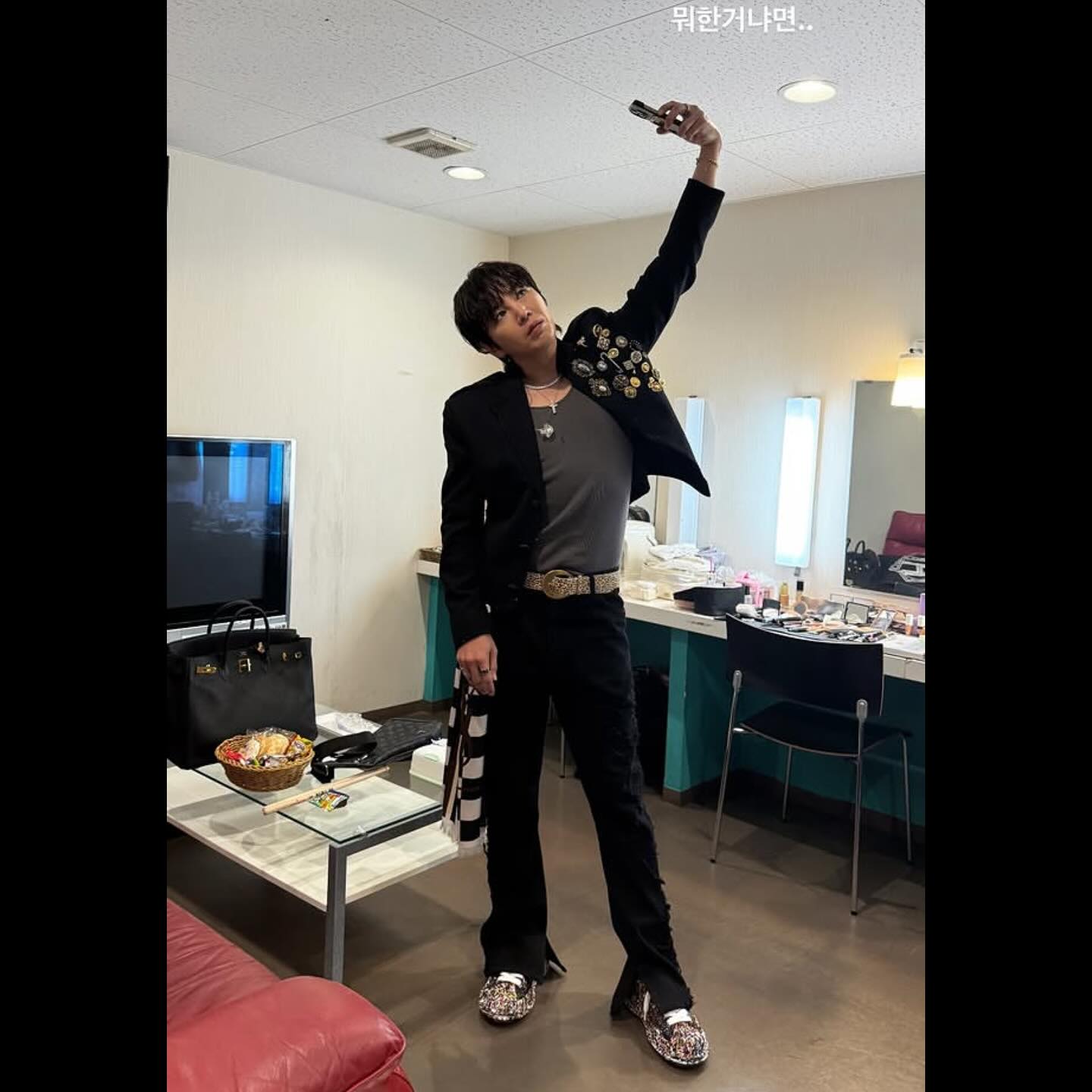 【レビューで送料無料】 きょん☆💖祝30周年JKS⭐️… 𝙎𝙝𝙤𝙘𝙠 … Joy-ZikZin トップス