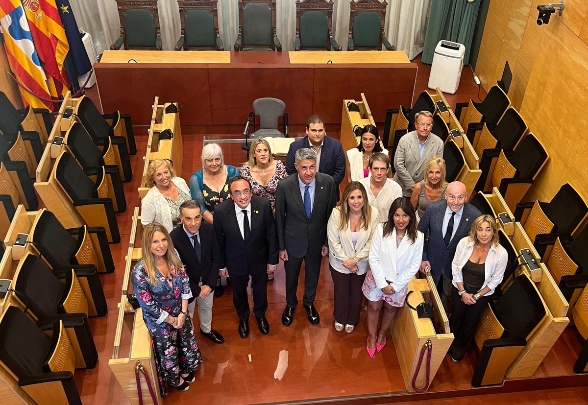 🌅 L’alcalde Xavier Garcia Albiol mostra l’evolució de les obres del Canal de #Badalona al president del Parlament Catalunya

▪️ L’Ajuntament de Badalona ha ofert aquest dimecres una rebuda institucional al president Josep Rull

ℹ️ badalona.cat/ca/actualitat/…