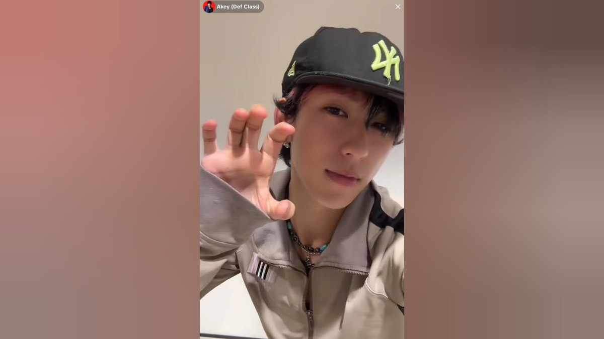 P_Webestlove's tweet image. 25/06 • อะกิ • Part 2
ไลฟ์ย้อนหลังอัพเสร็จแล้วค่ะ

youtu.be/zb0mtbhEMHg

#Defclass_Akey 
#Akey #DefClass 
#デフクラス #เดฟคลาส

🎟️Def Class LIVE TOUR「Drop 2nd」
mt.tstar.jp/cart/events/55…