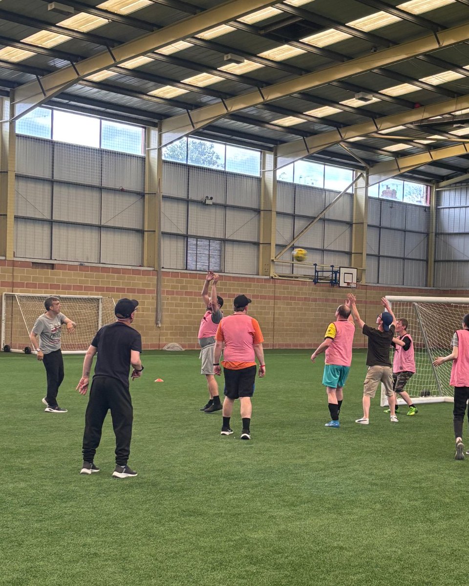 bfccommunity's tweet image. Today our #InclusiveReds had an exciting morning learning all about different Countries and the Olympics, followed by a fun afternoon playing Handball! ⚽🌏

#PLFans #PLCommunities